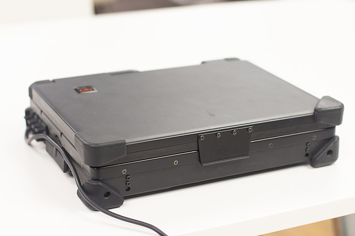 The Lichtenau-based company "roda computer GmbH" manufactures "Fully Ruggedized"-Notebooks for industrial and military applications. (Click to enlarge)